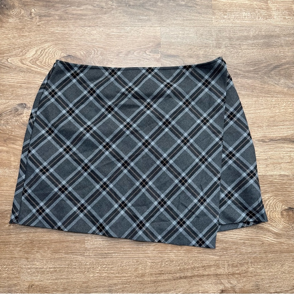 Glassons Black and Gray Plaid Mini Wrap Skirt Size‎ 14 Fall Winter